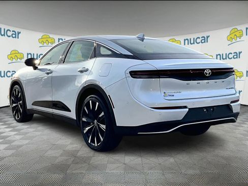 Used 2025 Toyota Crown Platinum image 4