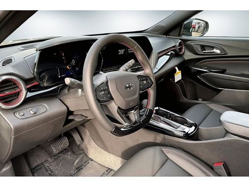 New 2026 Chevrolet Trax RS w/ Driver Confidence Package image 7