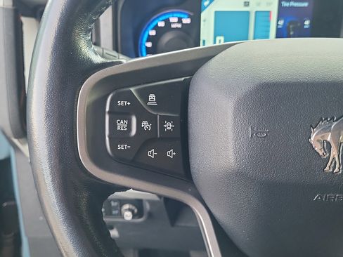 Used 2021 Ford Bronco Badlands image 13