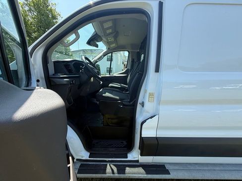Used 2025 Ford Transit 250 Low Roof w/ Exterior Upgrade Package RWD image 9