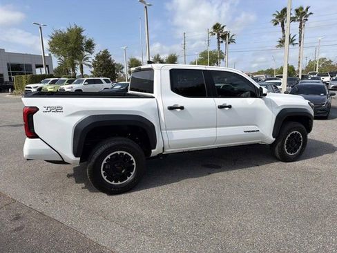 Certified 2024 Toyota Tacoma TRD Off-Road AWD/4WD image 2