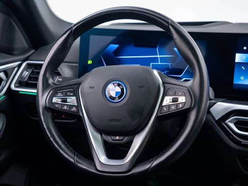 Used 2023 BMW i4 eDrive35 RWD image 11