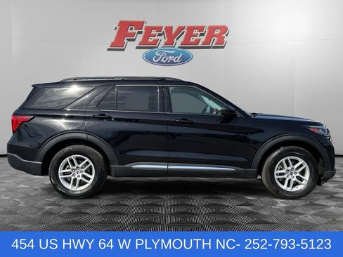 Certified 2025 Ford Explorer Active RWD image 6