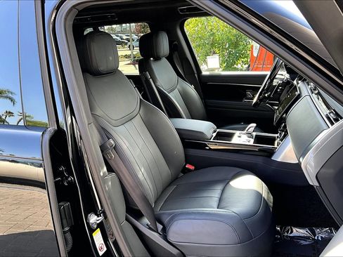 Used 2023 Land Rover Range Rover SE AWD/4WD image 7