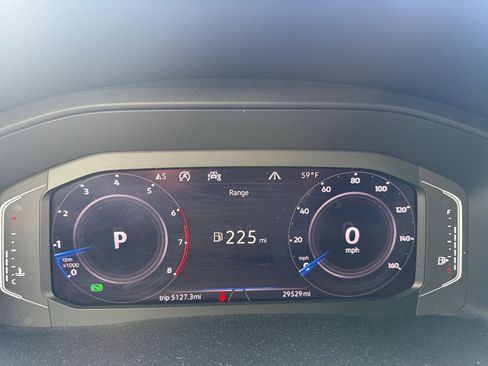 Certified 2020 Volkswagen Atlas Cross Sport SEL w/ Cross Sport MDO Package image 10