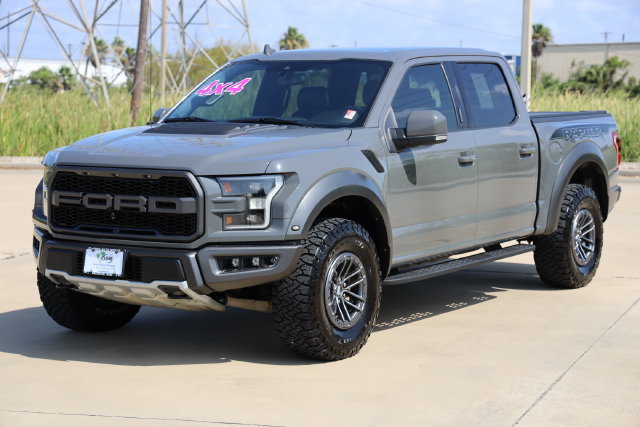 Used 2020 Ford F150 Raptor w/ Equipment Group 802A Luxury AWD/4WD image 3