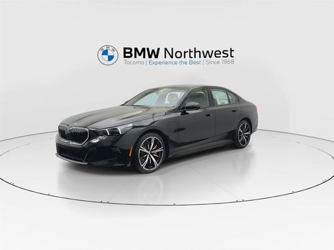 New 2026 BMW 550e xDrive AWD/4WD image 9