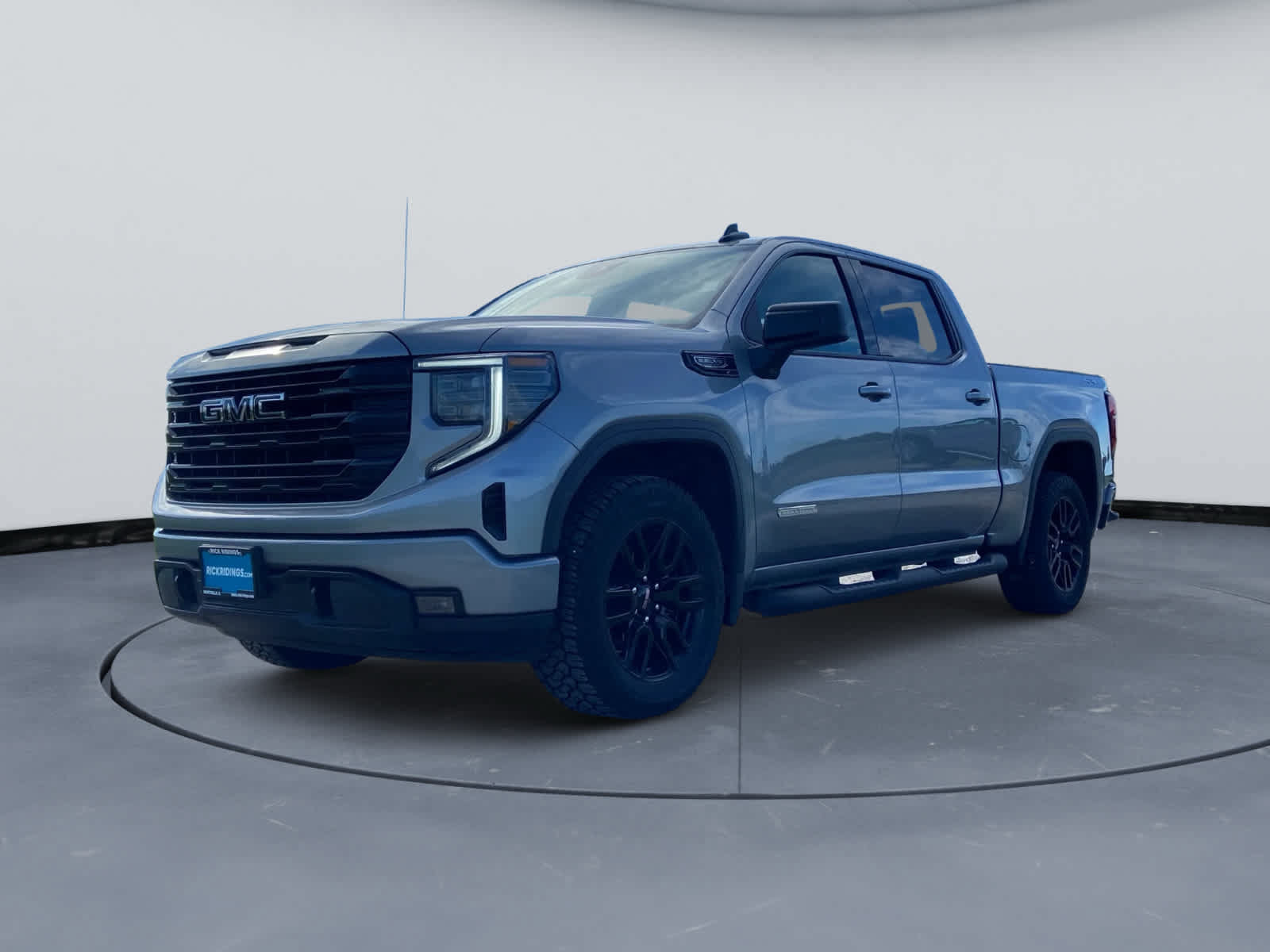 Used 2024 GMC Sierra 1500 Elevation AWD/4WD image 10