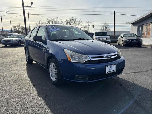 Used 2009 Ford Focus SE image 3