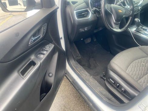 Used 2019 Chevrolet Equinox LT FWD image 8