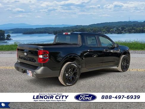 New 2025 Ford Maverick XLT w/ Equipment Group 301A AWD/4WD image 7