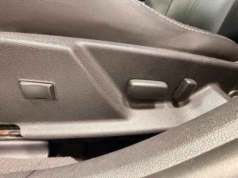 Used 2012 Cadillac CTS Luxury RWD image 21