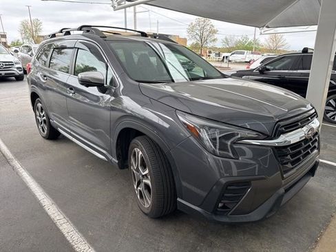 Used 2023 Subaru Ascent Limited w/ Technology Package image 3