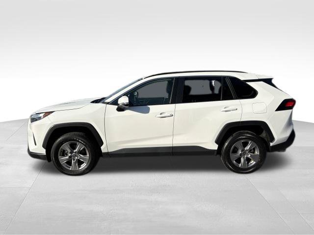 Used 2024 Toyota RAV4 XLE w/ Convenience Package FWD image 12