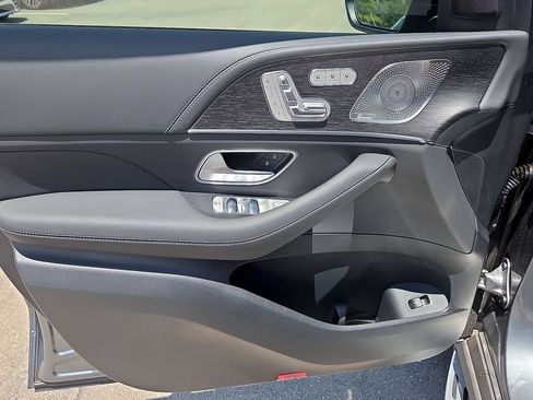New 2026 Mercedes-Benz GLS 63 AMG 4MATIC image 15