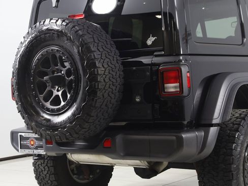 Used 2022 Jeep Wrangler Unlimited Sport image 38