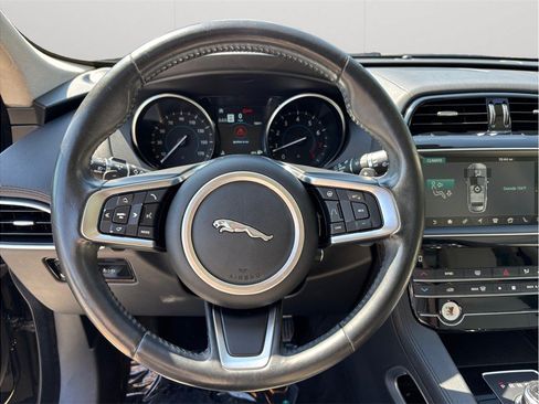Used 2020 Jaguar F-PACE Prestige AWD/4WD image 26