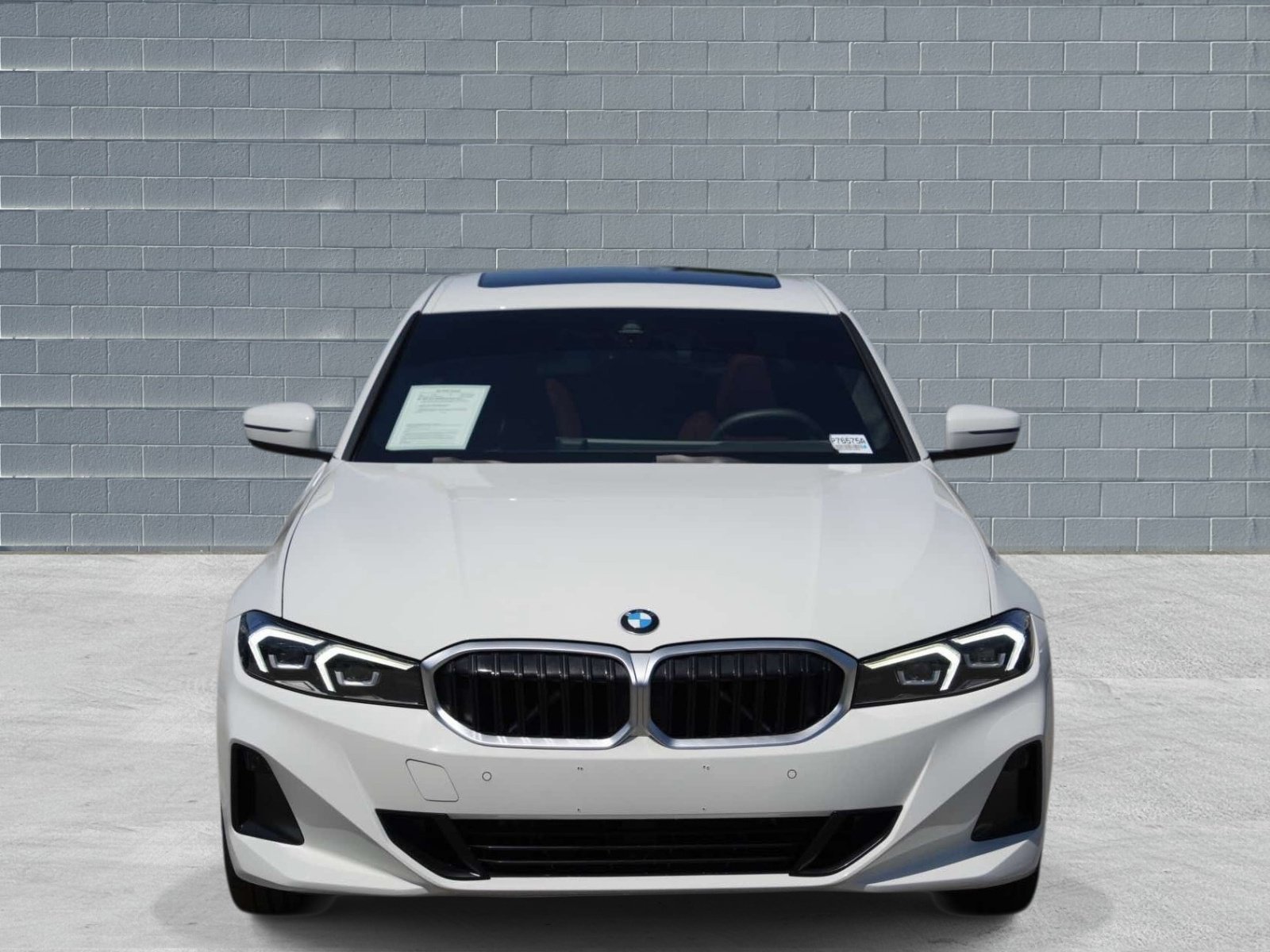 Used 2025 BMW 330i Sedan w/ Convenience Package RWD image 2