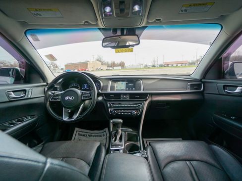 Used 2019 Kia Optima EX w/ EX Premium Package image 2