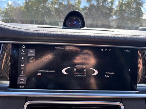 Used 2017 Porsche Panamera 4S image 34