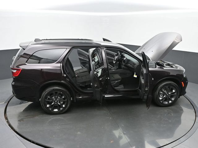 Used 2025 Dodge Durango GT w/ Blacktop Package AWD/4WD image 67