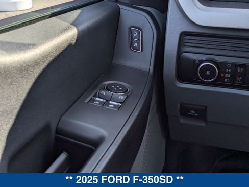 New 2025 Ford F350 XL w/ XL Chrome Package image 19