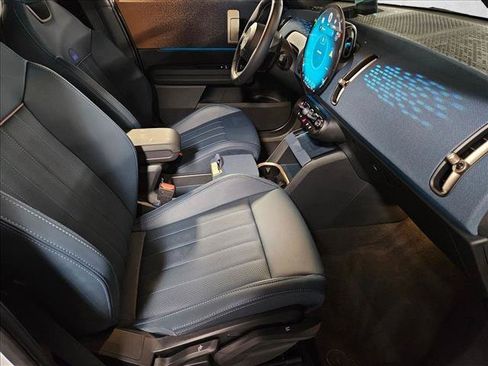 Certified 2025 MINI Cooper Countryman S AWD/4WD image 19