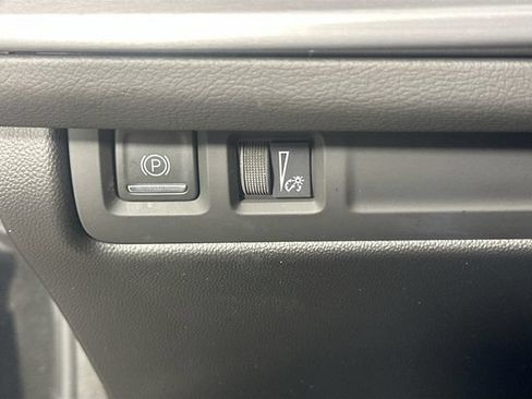 Used 2024 Cadillac XT4 Sport w/ Technology Package AWD/4WD image 24