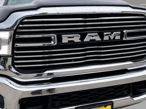 Used 2023 RAM 2500 Laramie AWD/4WD image 34