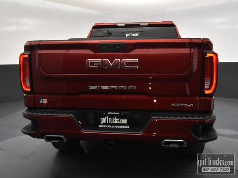 Used 2021 GMC Sierra 1500 AT4 w/ AT4 Preferred Package image 5