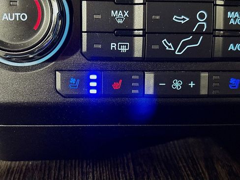 Used 2021 Ford F250 Lariat image 22