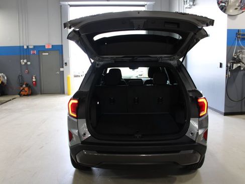 Used 2025 GMC Terrain Elevation w/ Technology Package II AWD/4WD image 22