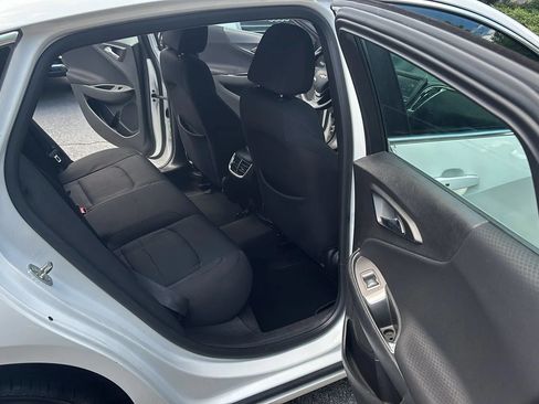 Used 2018 Chevrolet Malibu LT FWD image 18