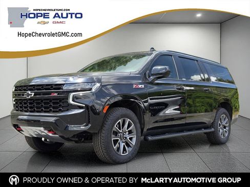 Used 2024 Chevrolet Suburban Z71 AWD/4WD image 1