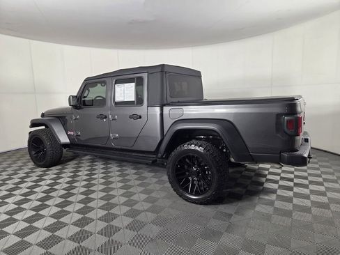 Used 2023 Jeep Gladiator Sport AWD/4WD image 7