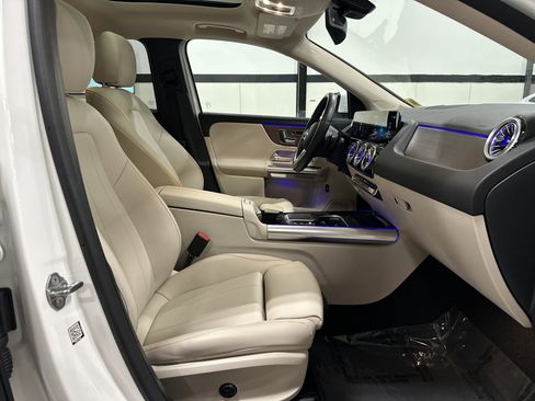 Certified 2023 Mercedes-Benz GLA 250 4MATIC image 30