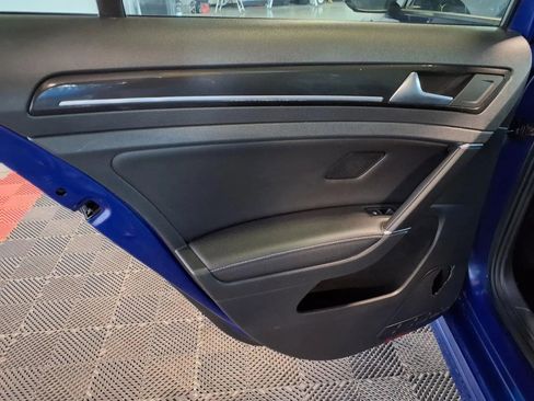 Used 2017 Volkswagen Golf R 4-Door AWD/4WD image 14