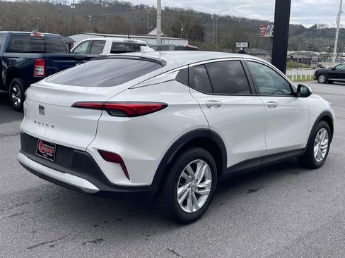 Used 2024 Buick Envista Preferred w/ Convenience I Package image 4