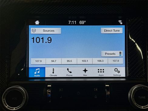 Used 2017 Ford Mustang GT Premium image 18