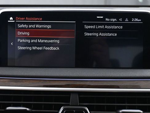 Used 2020 BMW 750i xDrive w/ M Sport Package AWD/4WD image 42