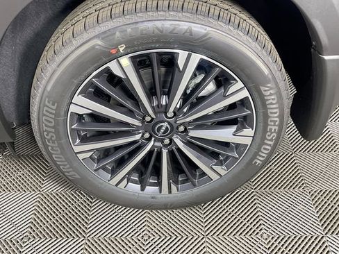 New 2026 Nissan Pathfinder Platinum image 20