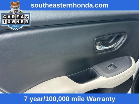Used 2025 Honda HR-V LX image 11
