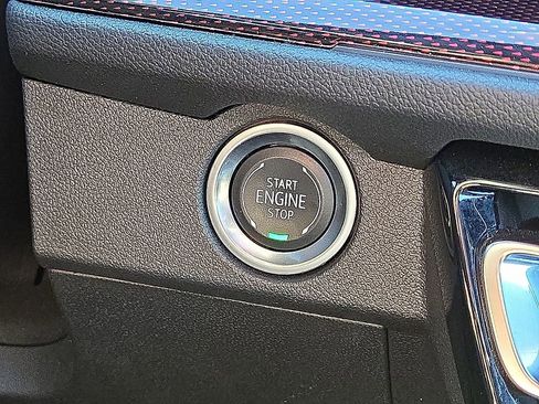 Used 2024 Chevrolet Traverse RS w/ LPO, Floor Liner Package image 31