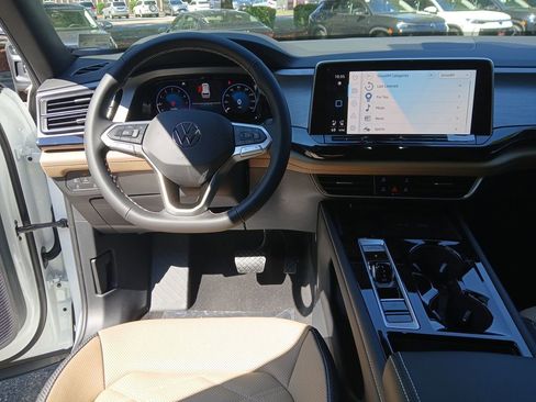 New 2026 Volkswagen Atlas Cross Sport SE image 13