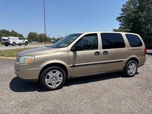 Used 2006 Chevrolet Uplander LS w/ Climate Package FWD image 3