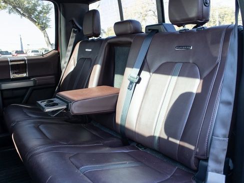 Used 2017 Ford F150 Platinum w/ Equipment Group 701A Luxury image 21