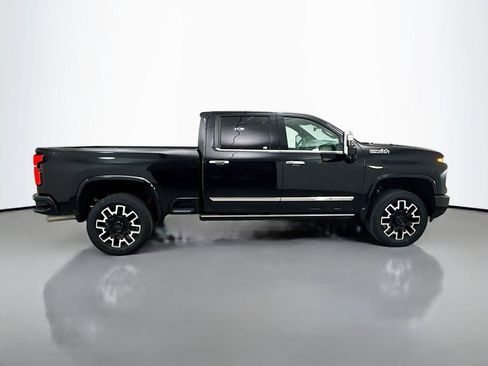 Used 2025 Chevrolet Silverado 2500 High Country w/ Technology Package AWD/4WD image 11