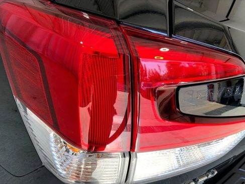 Used 2022 Subaru Forester Touring w/ Popular Package #3 image 29