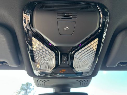 Certified 2025 BMW X4 xDrive30i image 23