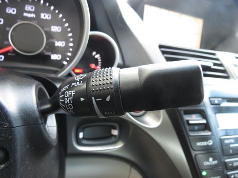 Used 2012 Acura TL w/ Technology Package FWD image 17
